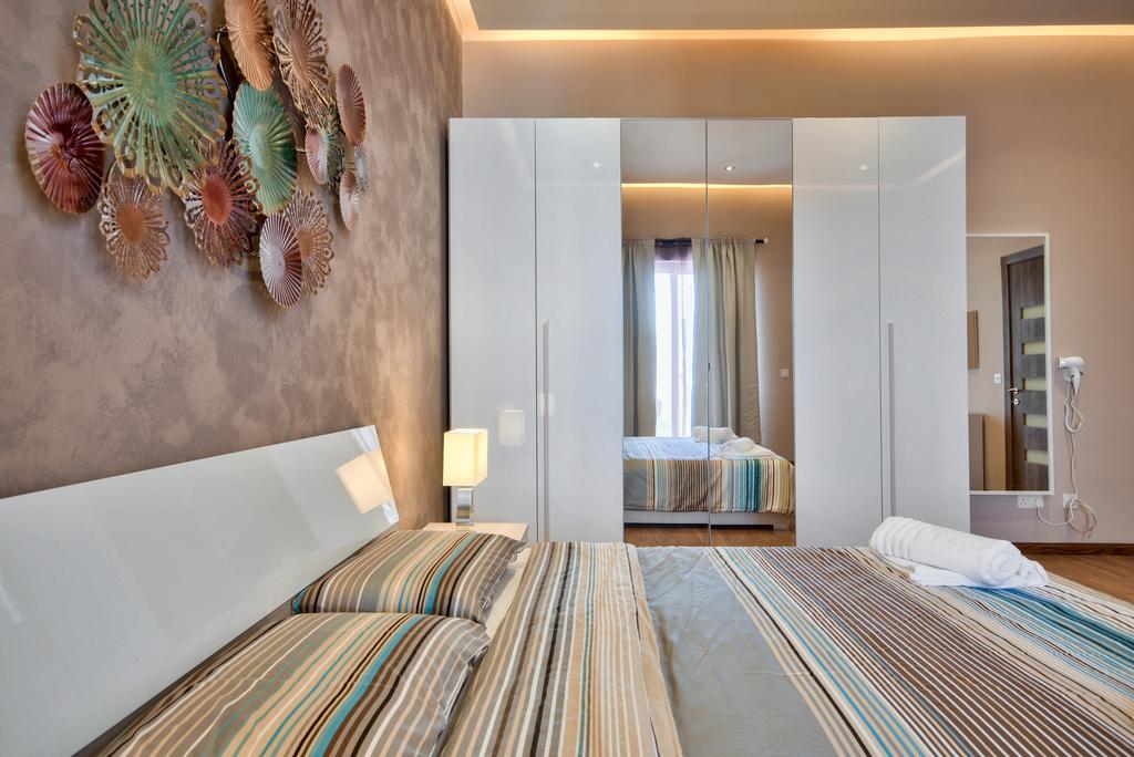 Villa Gaia - Sunset Views, Indoor Heated Pool, Sauna And Games Room Mellieha Exterior photo