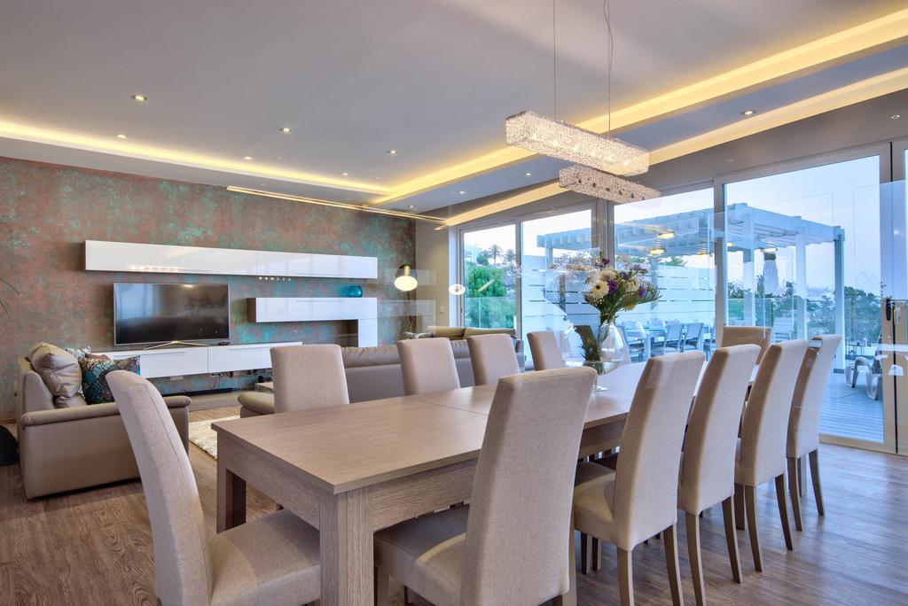 Villa Gaia - Sunset Views, Indoor Heated Pool, Sauna And Games Room Mellieha Exterior photo